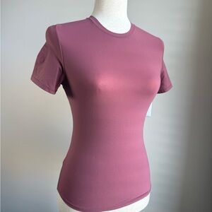 SKIMS Fits Everybody Short Sleeve T-Shirt Beet Pink Size M NWT